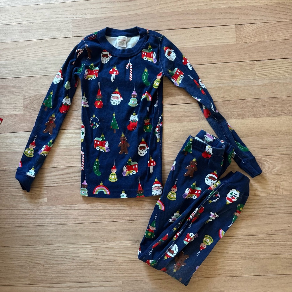 Child Hanna andersson Christmas pjs